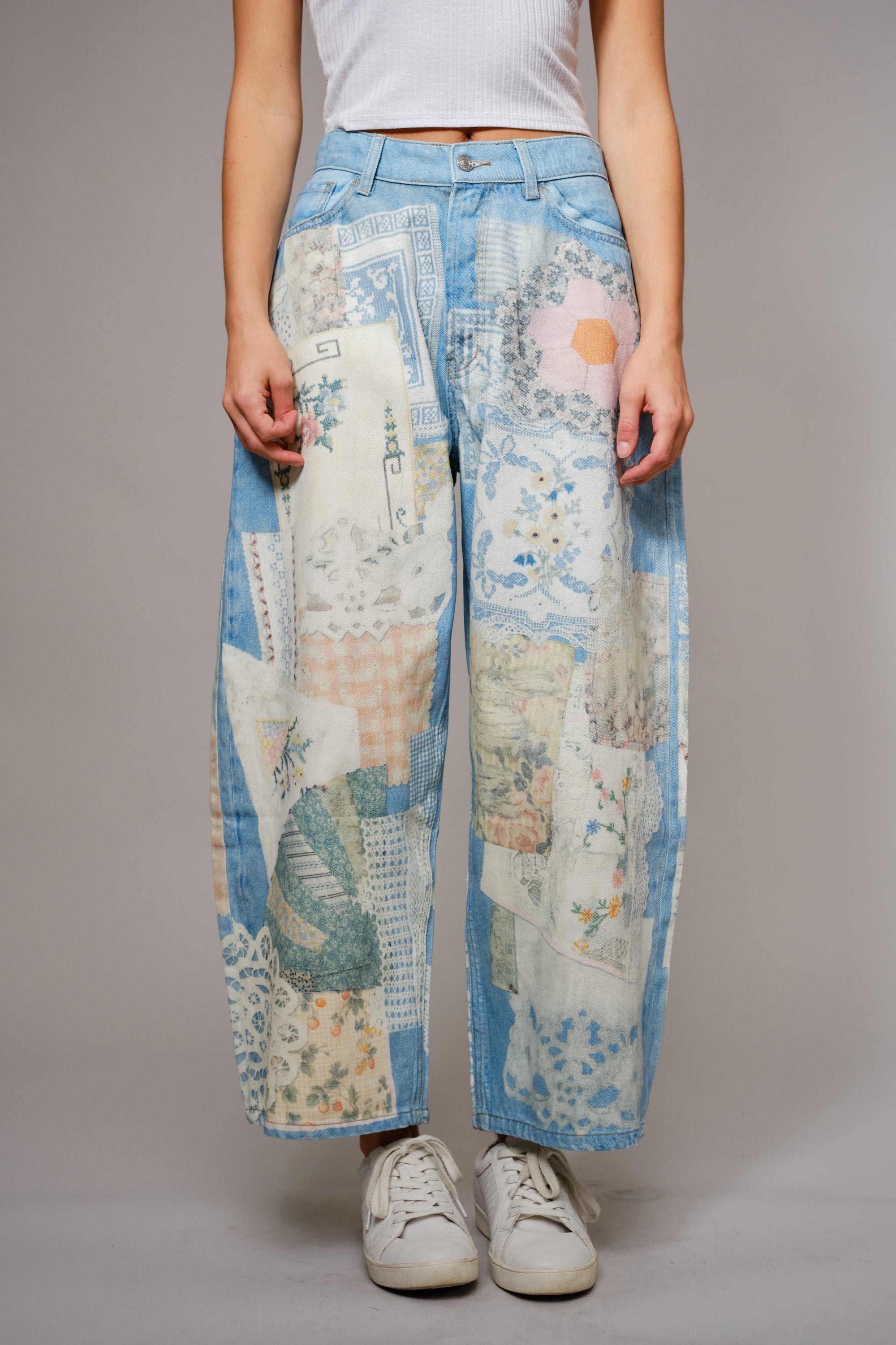 Patch Print Barrel Jeans