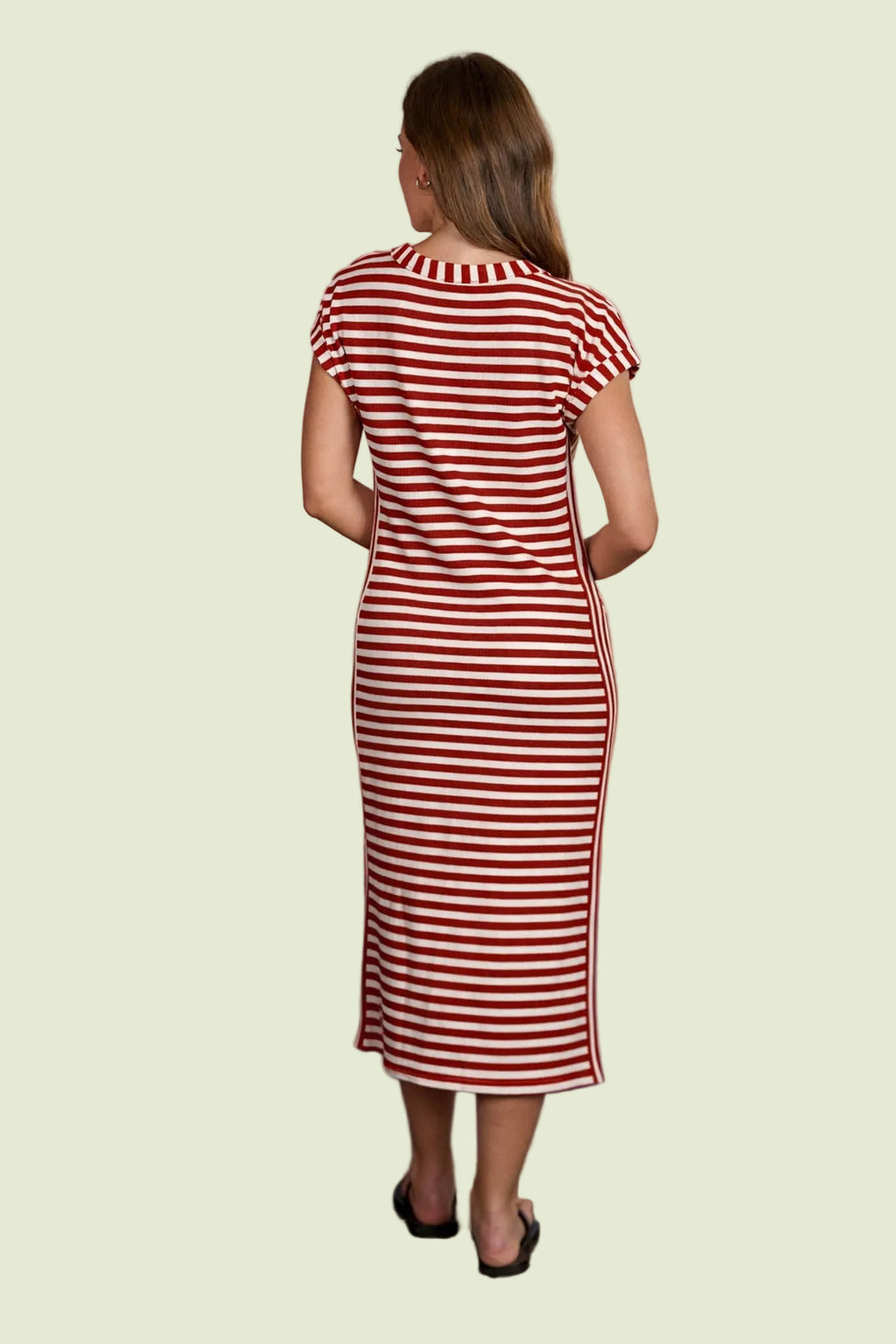 Shoreline Chic Dress Red