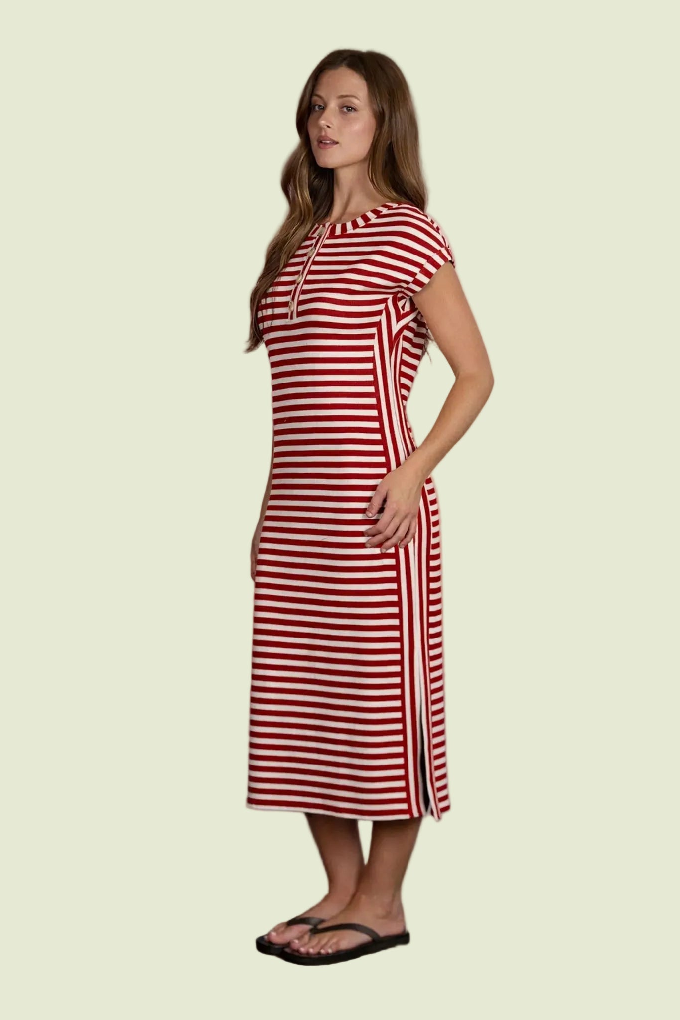 Shoreline Chic Dress Red