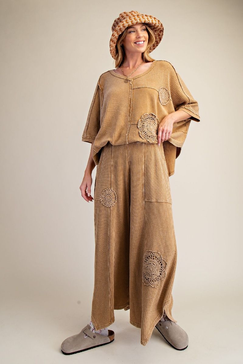 Easel Waffle Knit Crochet Set