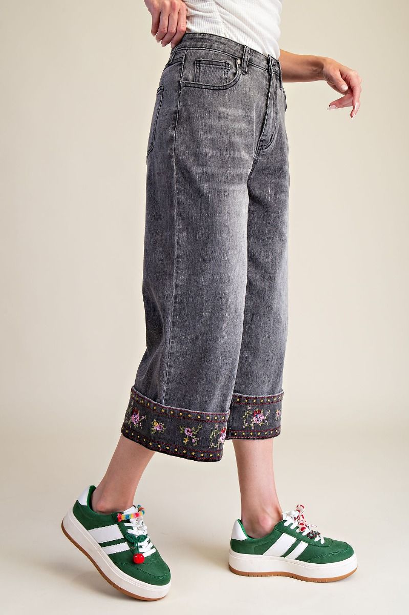 Easel Cropped Embroidered Jeans