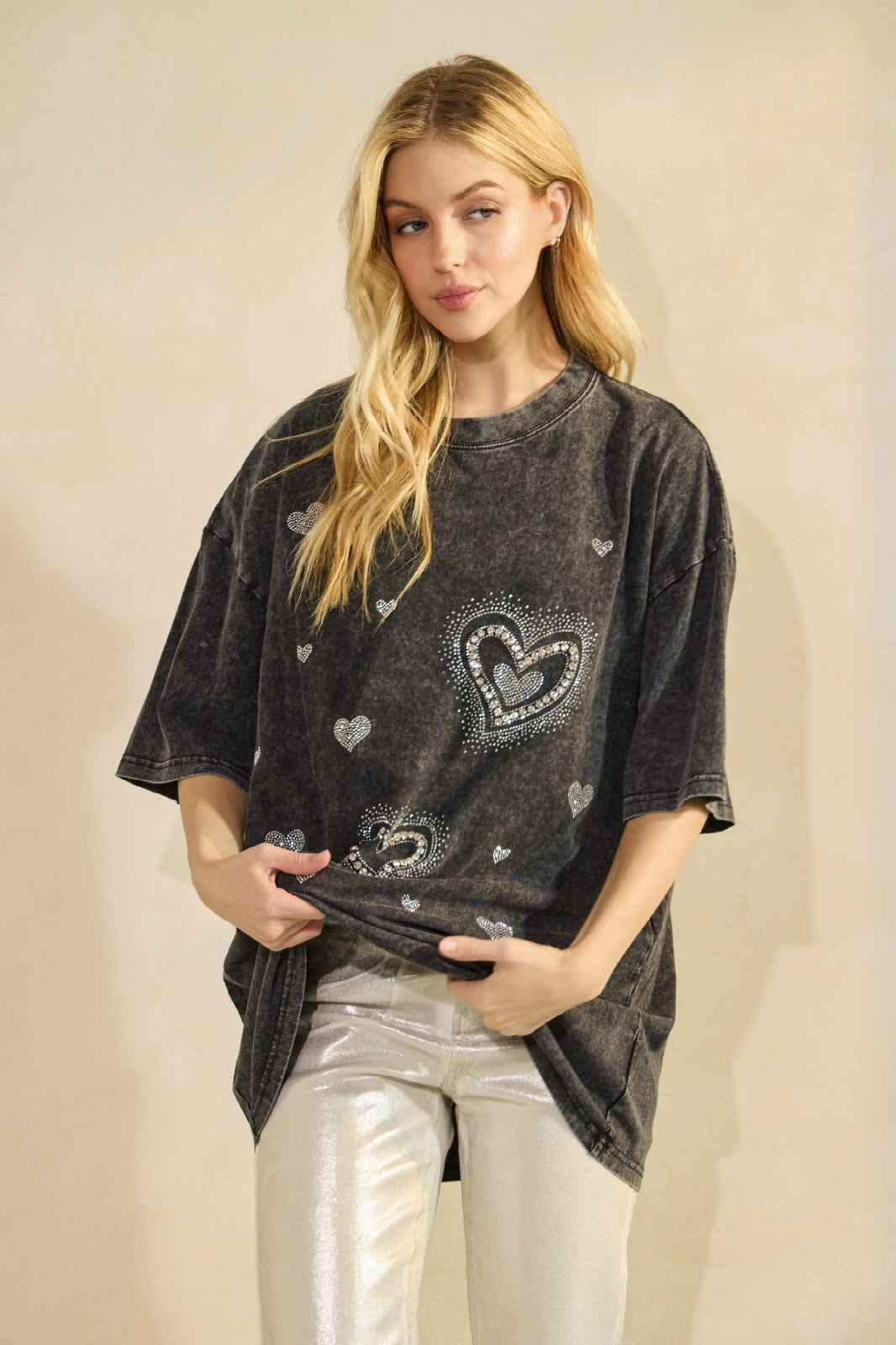 Rhinestone Heart Oversize T-shirt Black