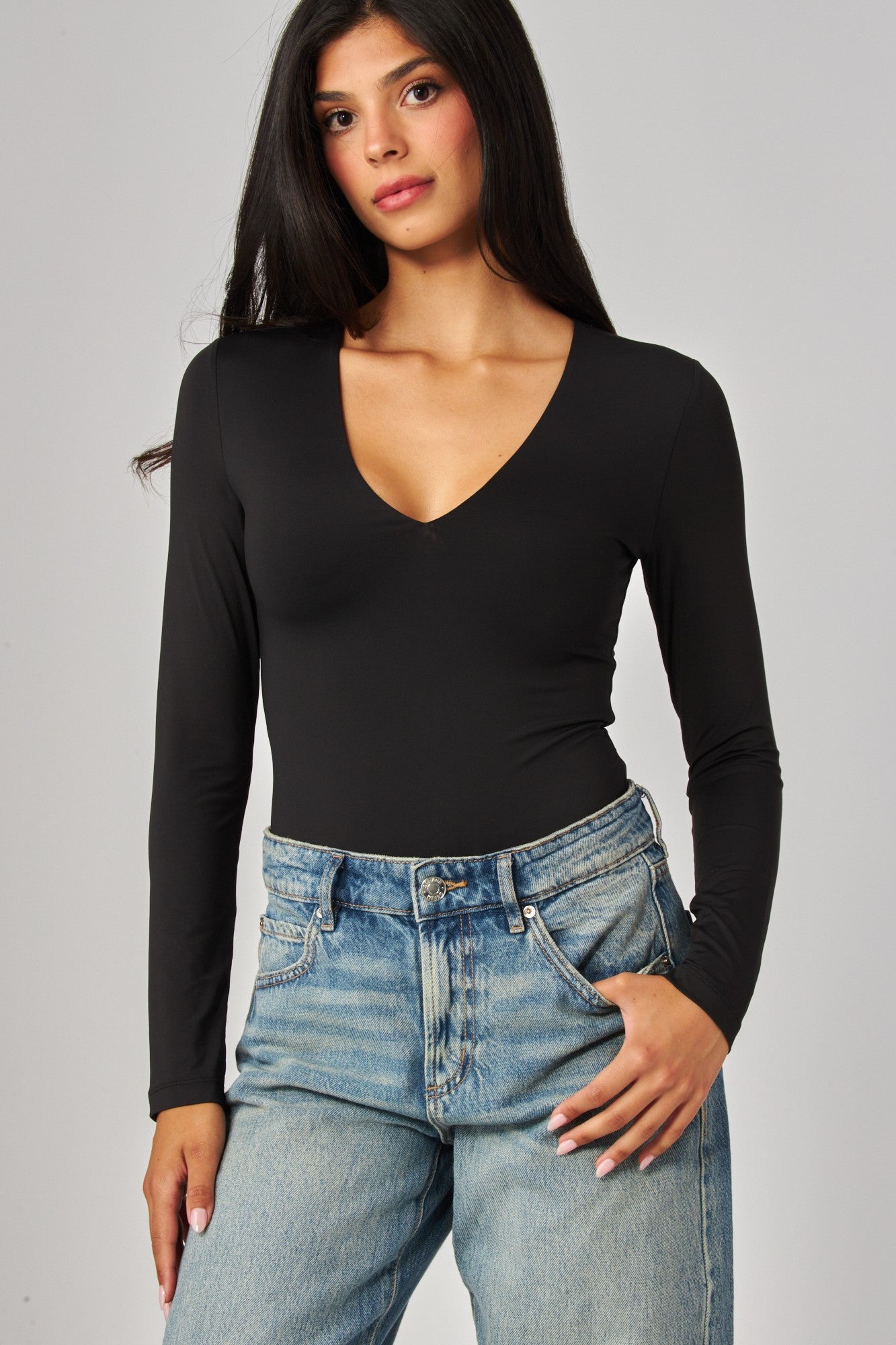 Contour V-neck Long Sleeve Bodysuit - Black