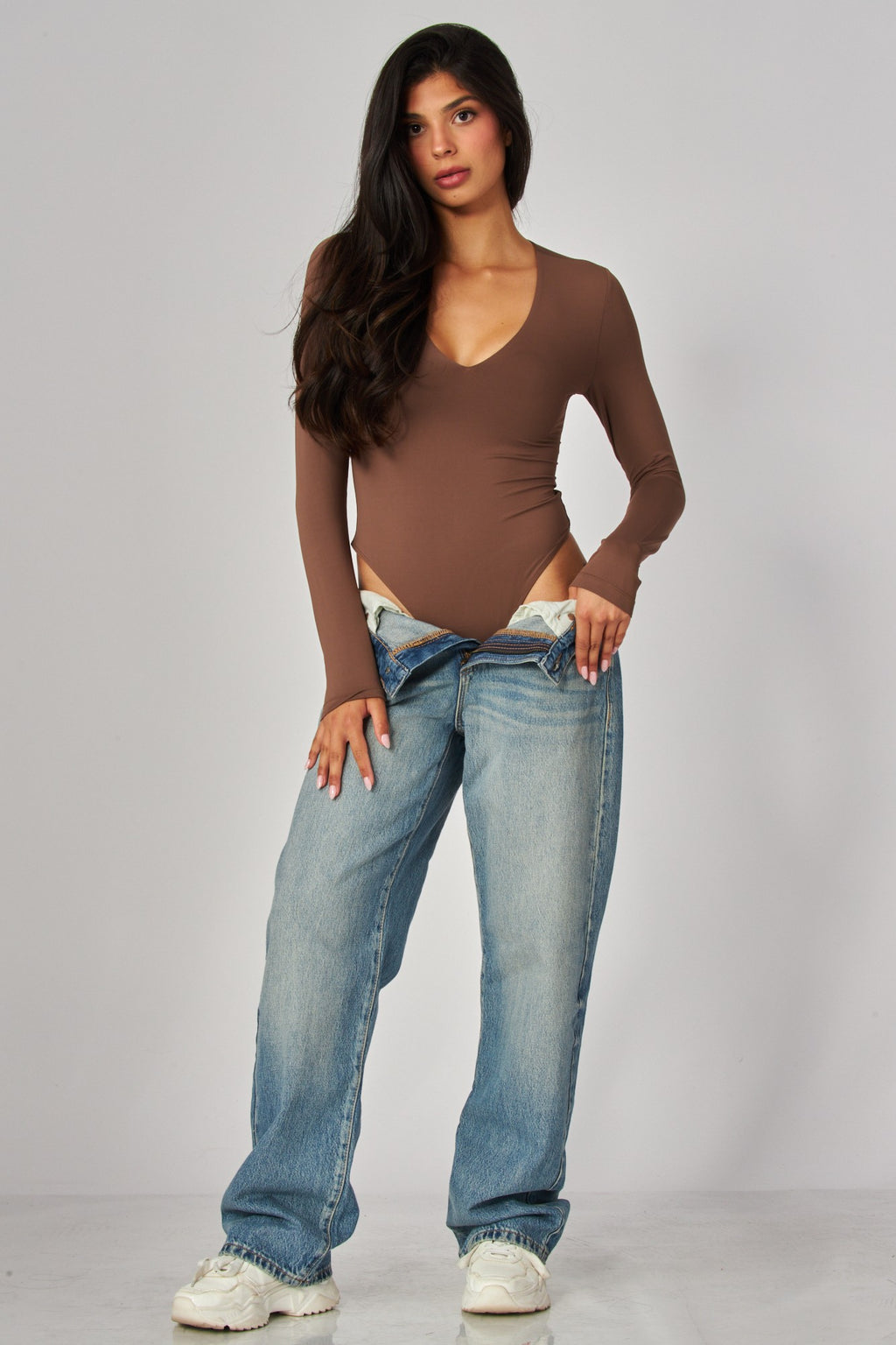 Contour V-neck Long Sleeve Bodysuit - Cocoa