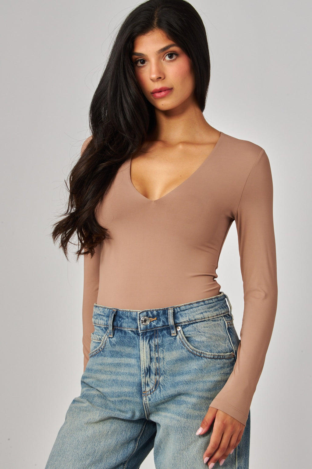 Contour V-neck Long Sleeve Bodysuit - Mocha
