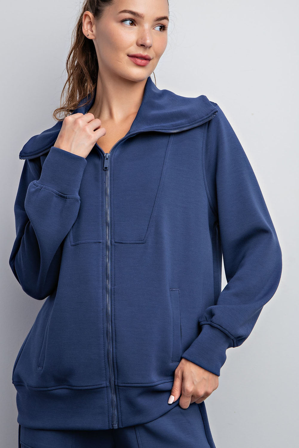 On The Move Jacket - Navy