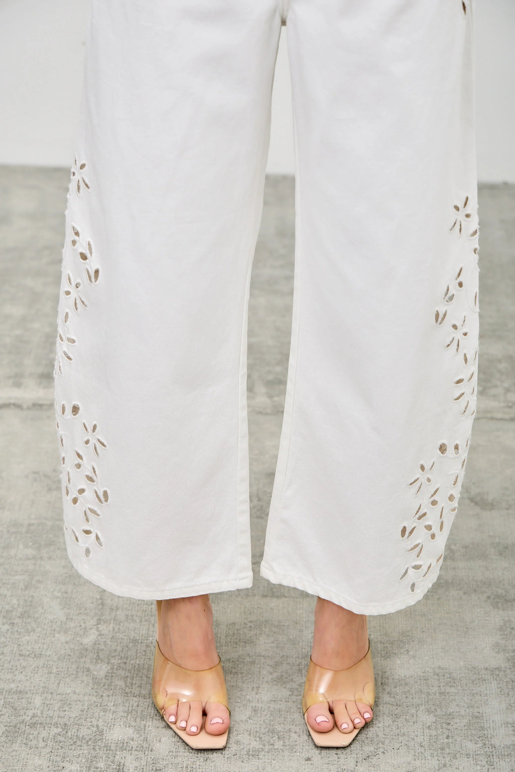 The Wildflower Embroidered Barrel Jeans - White