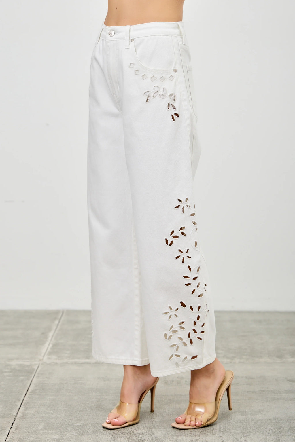 The Wildflower Embroidered Barrel Jeans - White