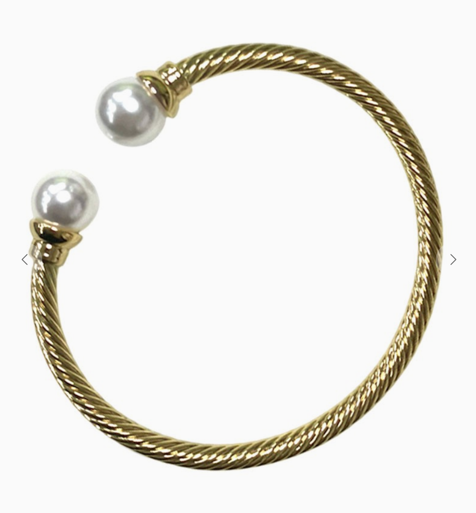The Celeste Cable Pearl Cuff Gold