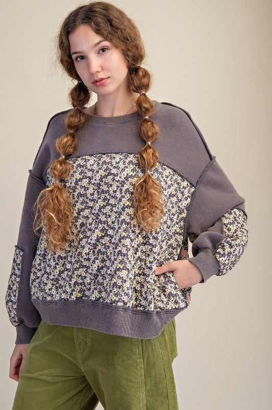 Easel Quilted Floral Crewneck